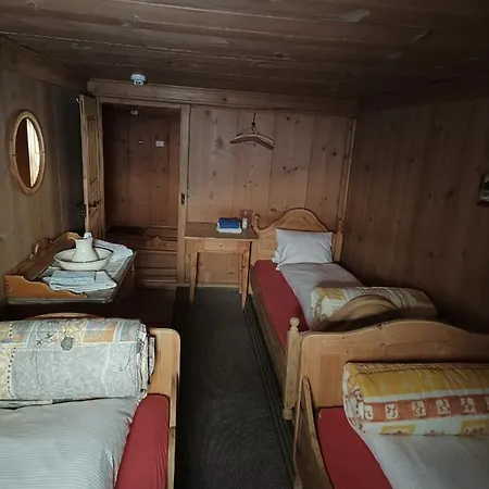 Berghaus Sulzfluh * Sankt Antönien