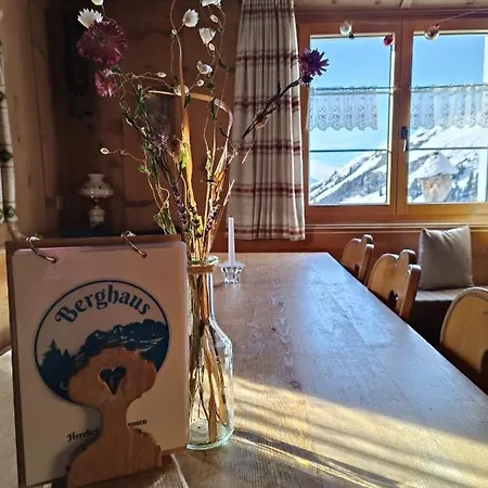 Berghaus Sulzfluh Sankt Antönien