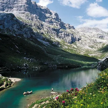Berghaus Sulzfluh Sankt Antönien