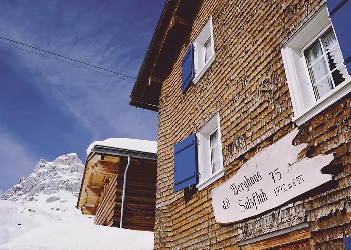 Berghaus Sulzfluh Hotel *