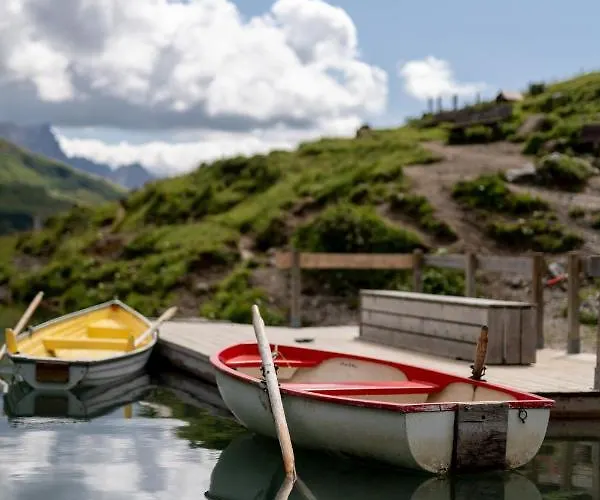 Berghaus Sulzfluh Hotel *